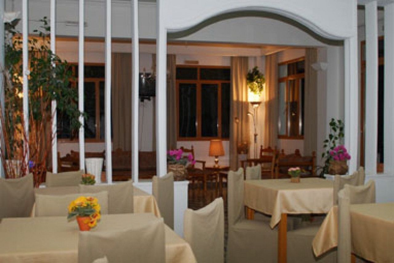 Serifos Beach Hotel Livadi  Екстер'єр фото